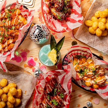 Moxy Manchester City Eksteriør bilde